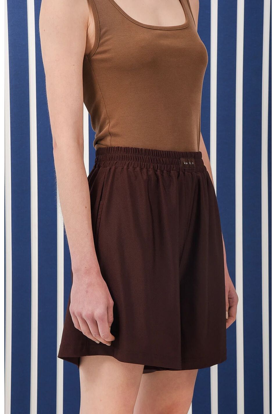 PEAK SHORTS