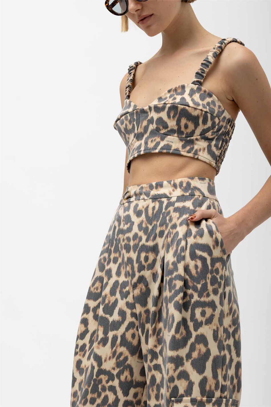 AKAI CROP TOP BUSTIER