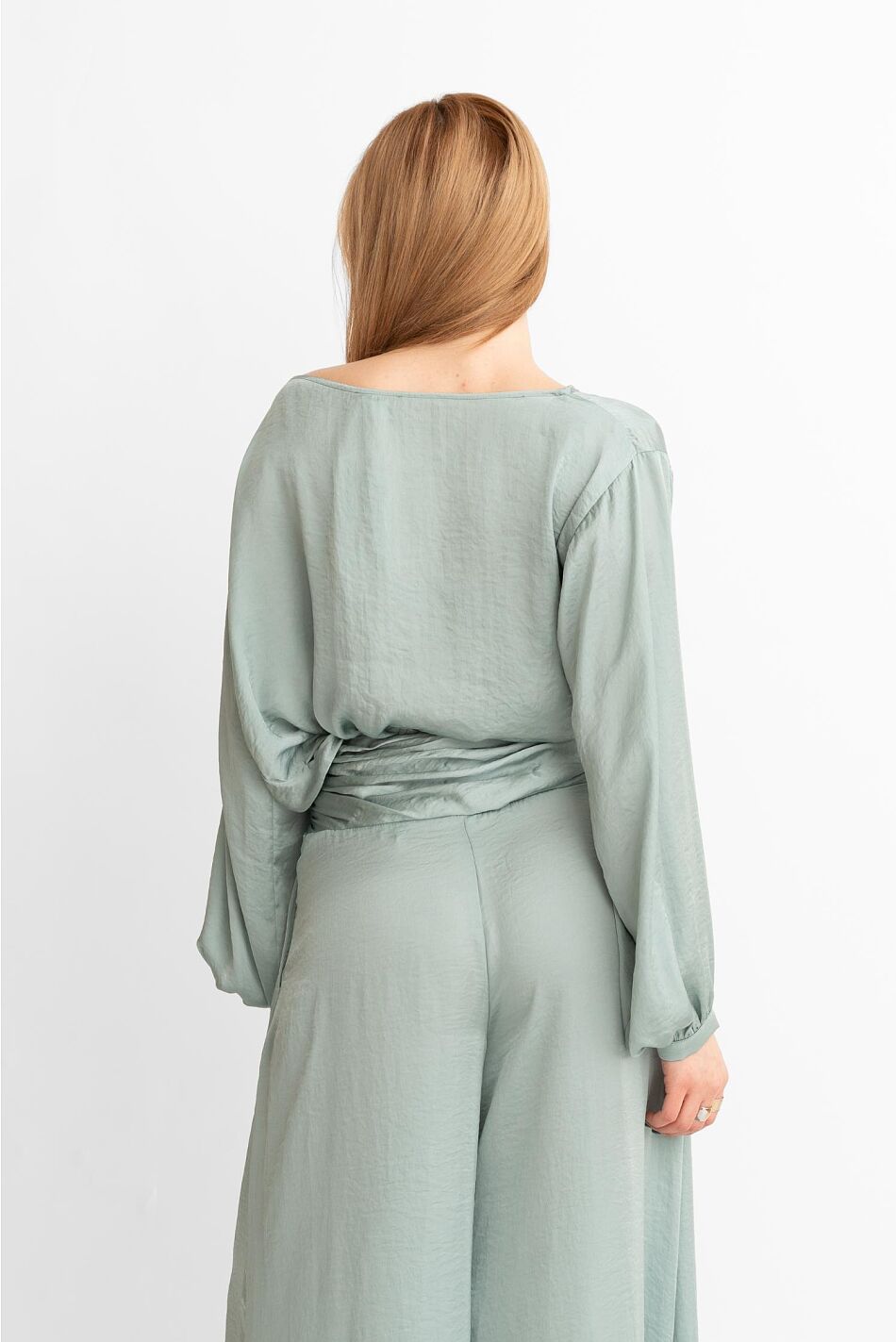 SATIN LONGSLEEVE TOP