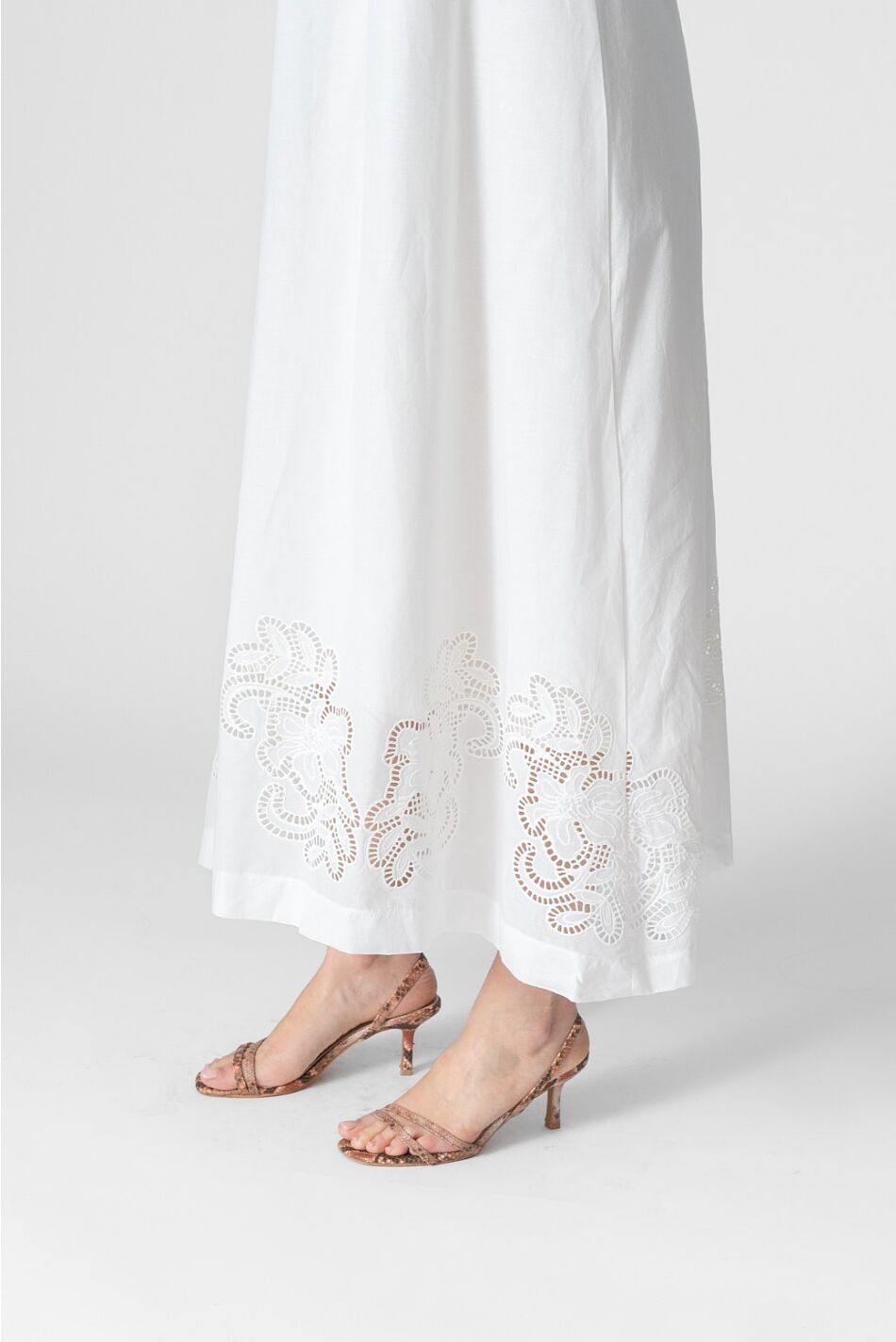 LACE BORDER DRESS