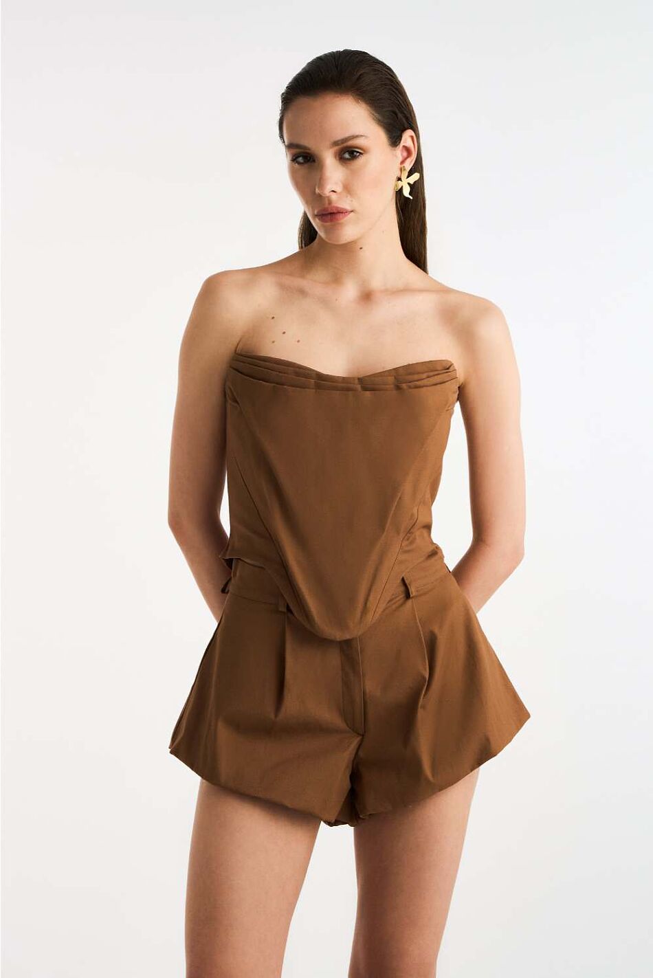 BUSTIER