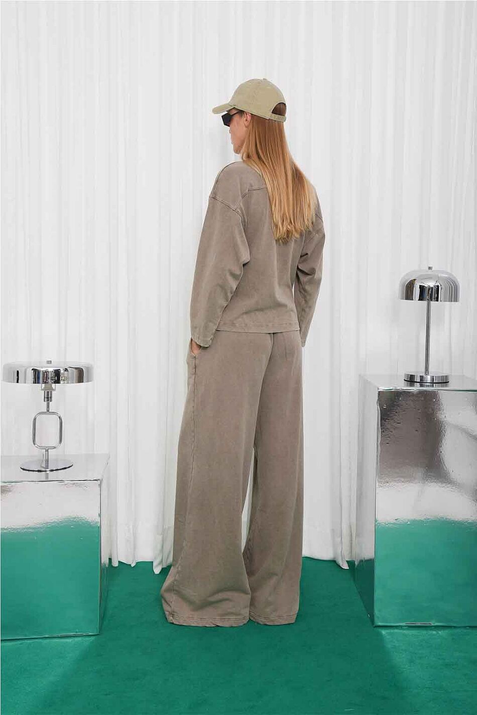 UNIQUE LONG SLEEVE