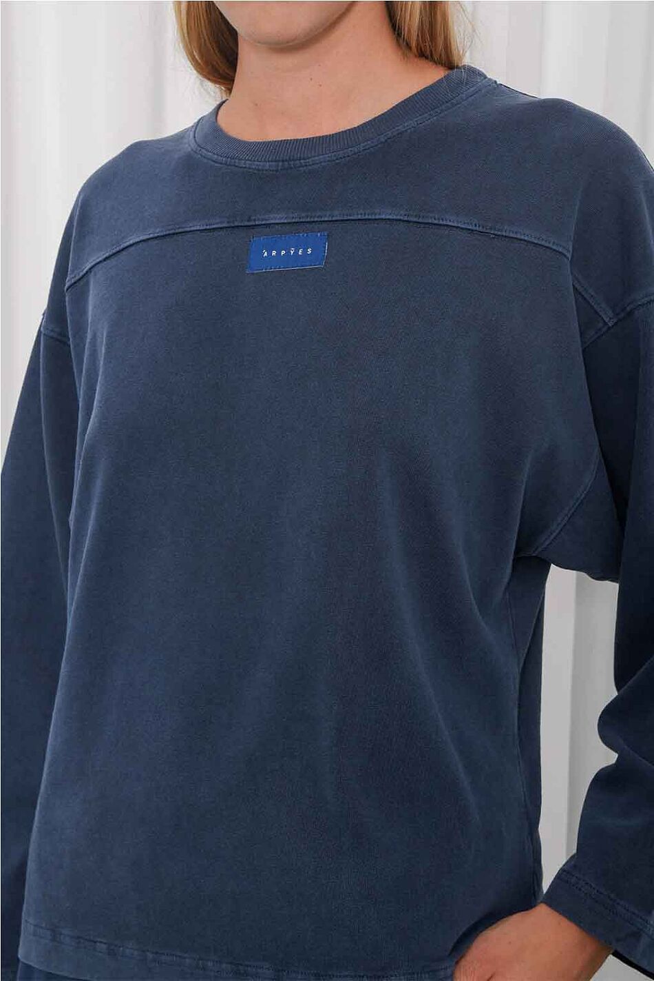 UNIQUE LONG SLEEVE
