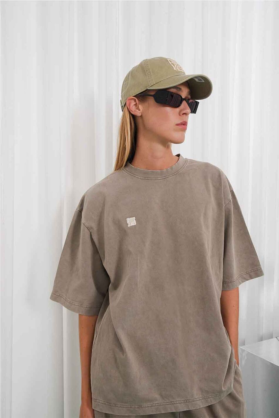 UNIQUE T-SHIRT