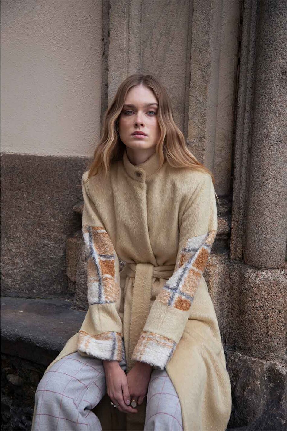 CORRIDOR COAT