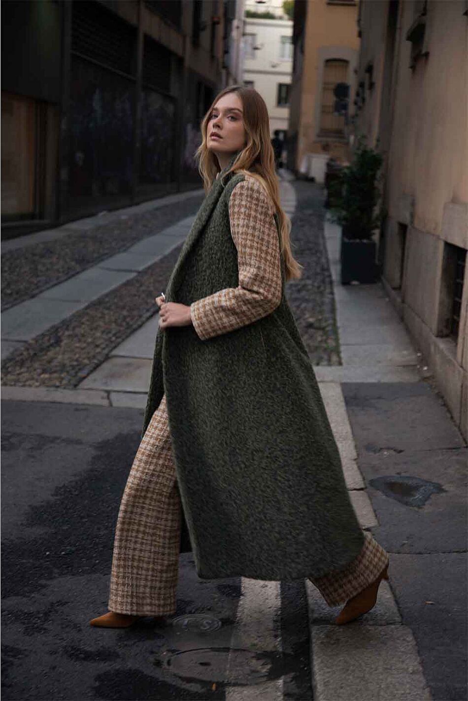 GAIL COAT