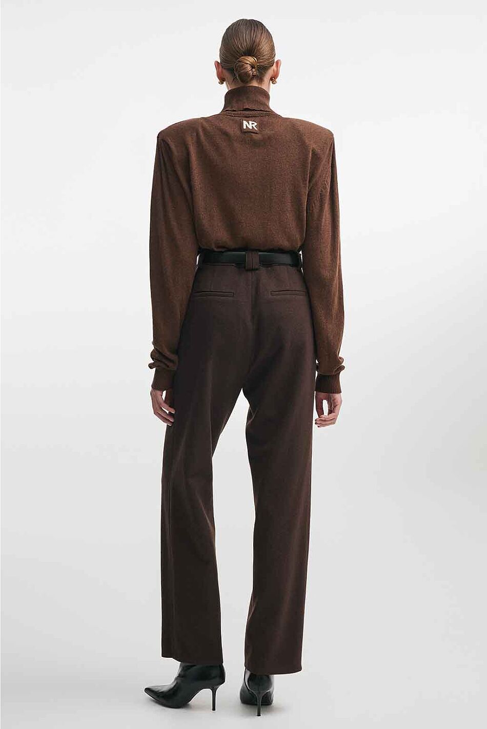 BASICK KNITTED BLOUSE