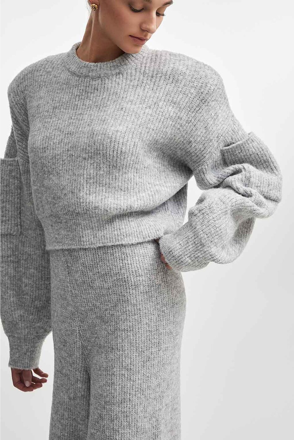 DONNA KNITTED CROPPED BLOUSE
