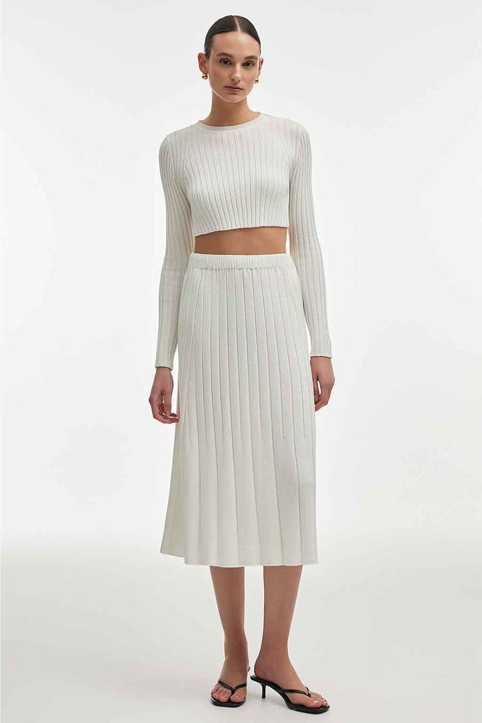 FEMME  KNITTED CROP TOP