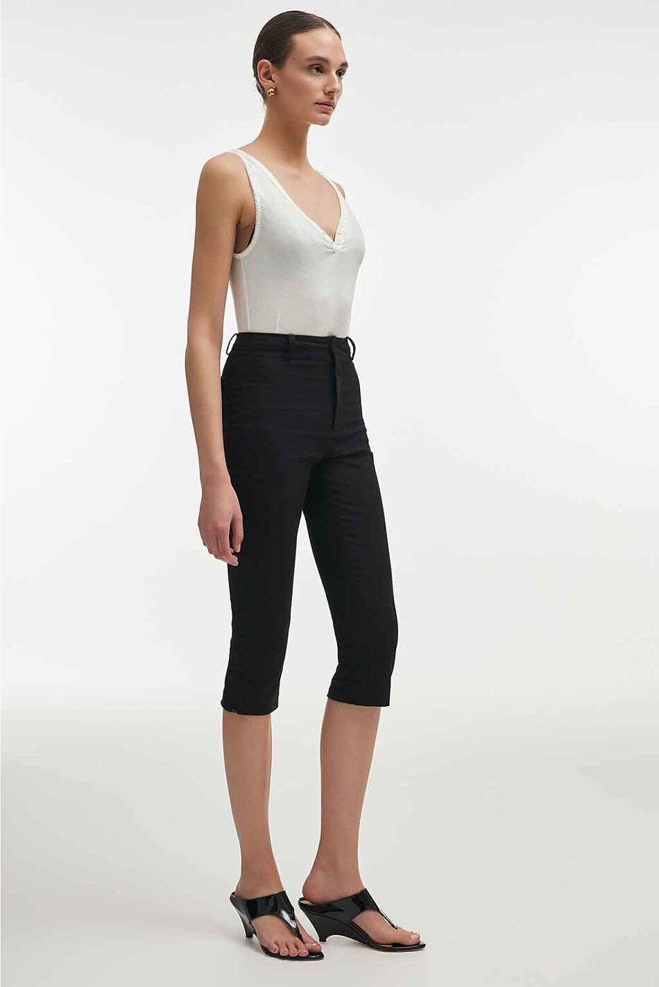 LOLITA CAPRI TROUSERS