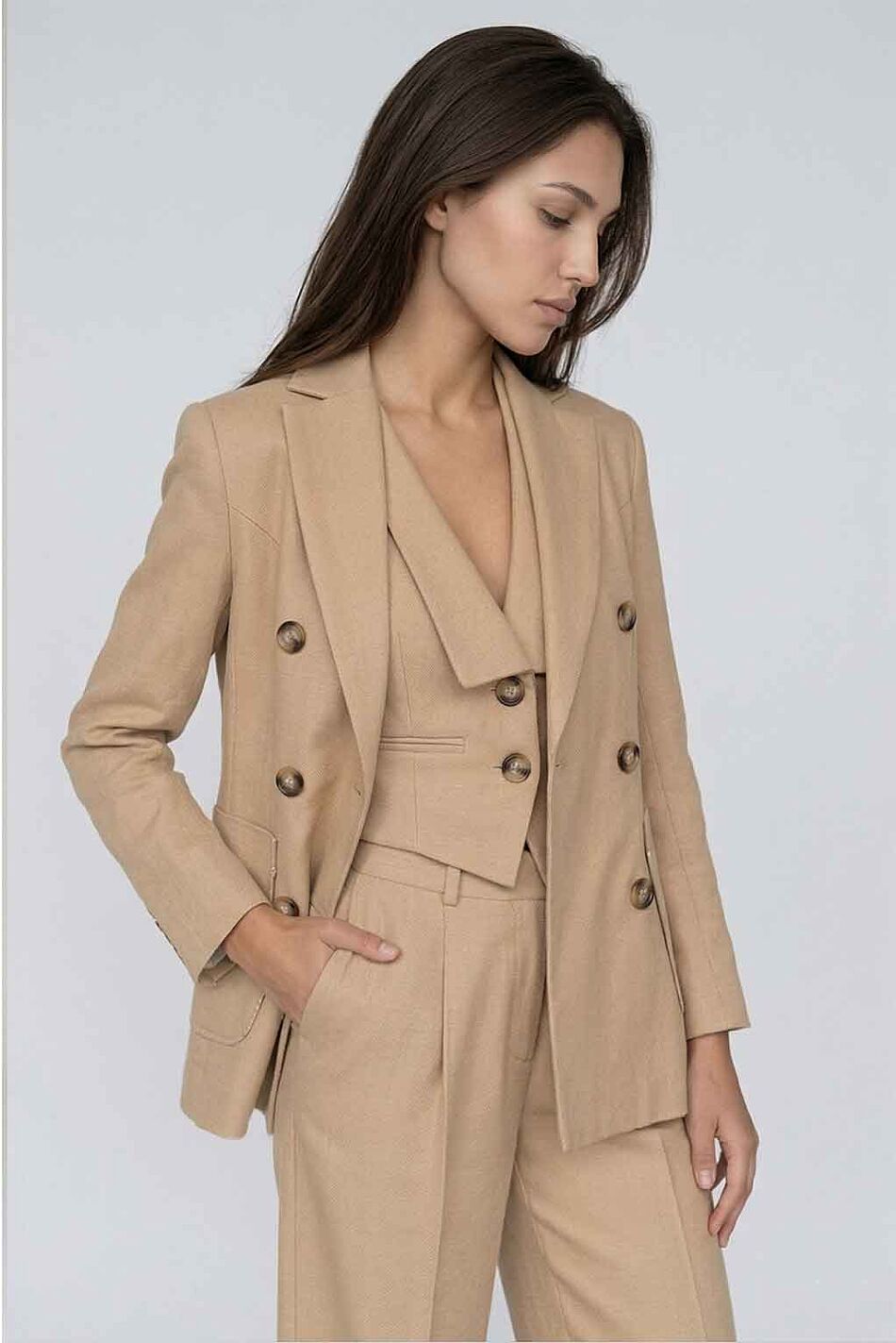 SUITING VEST