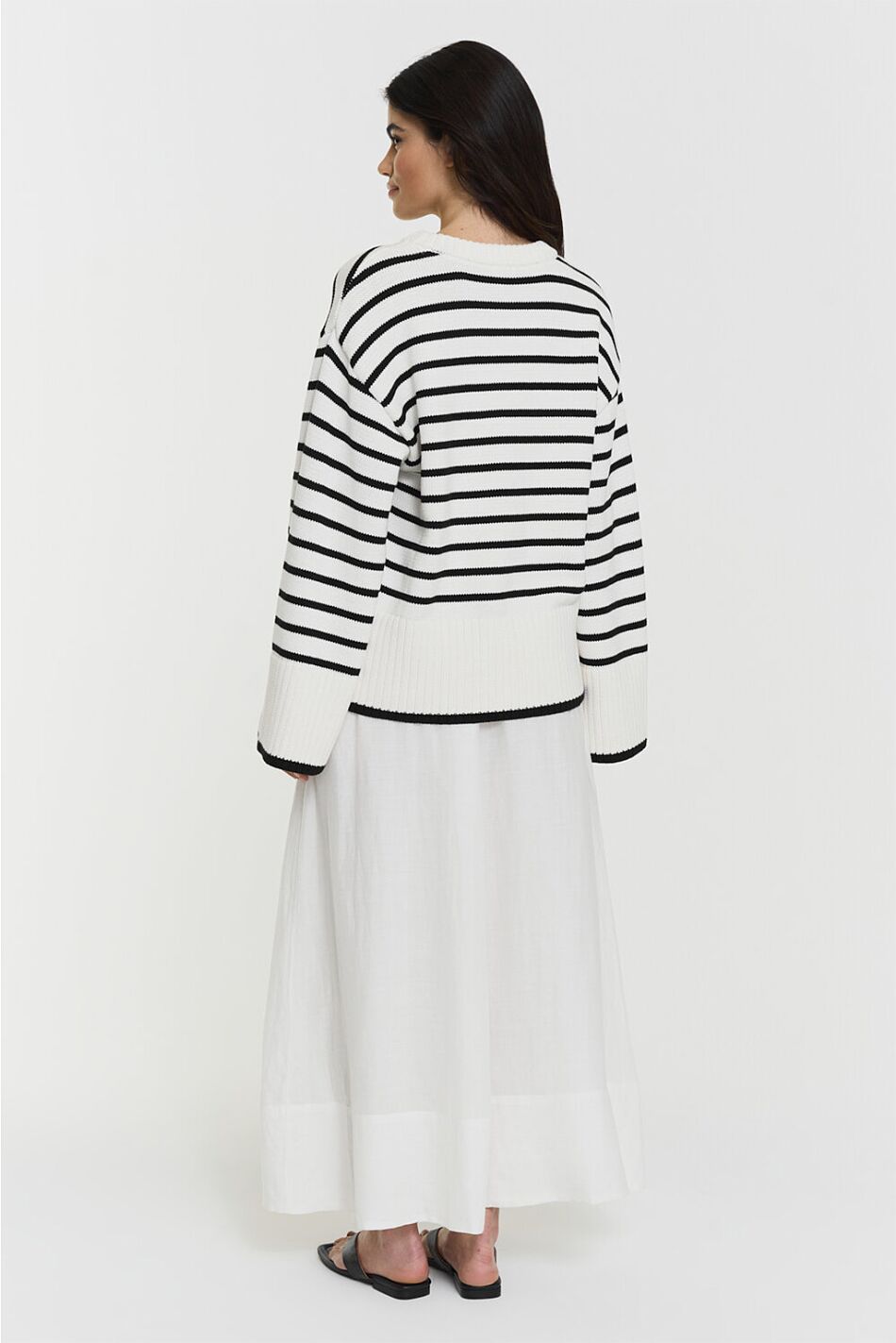 ADONI KNITTED SWEATER BLACK
