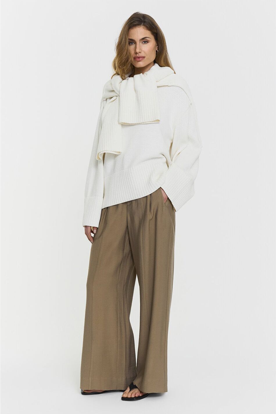 ADONI KNITTED SWEATER WHITE