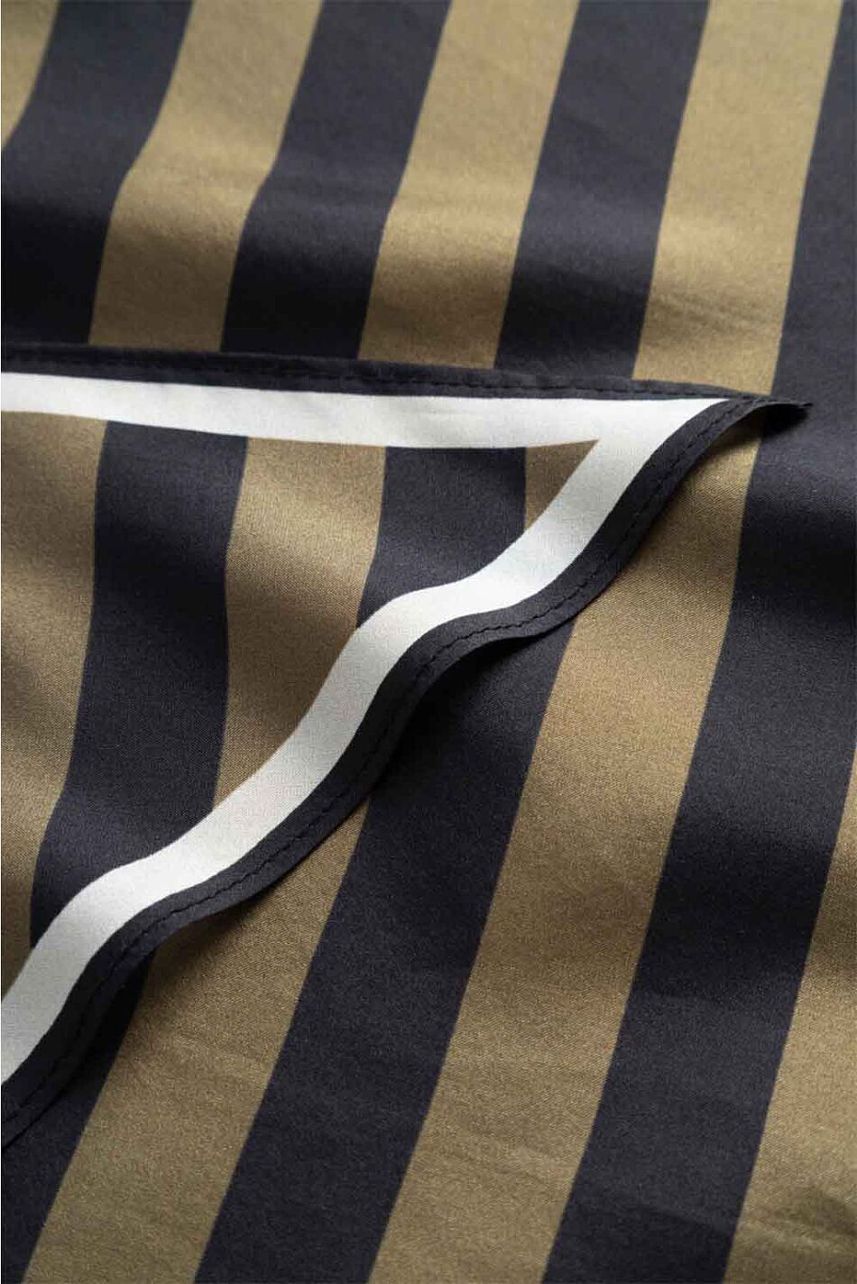 ERINNA SILK SCARF BLACK BEIGE