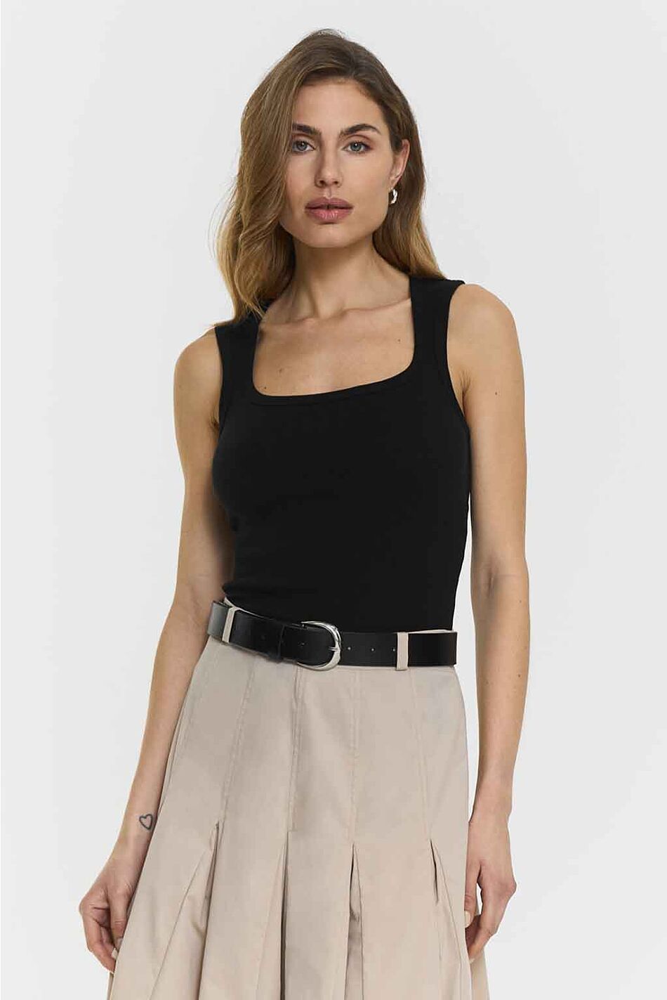 HERA SINGLET BLACK