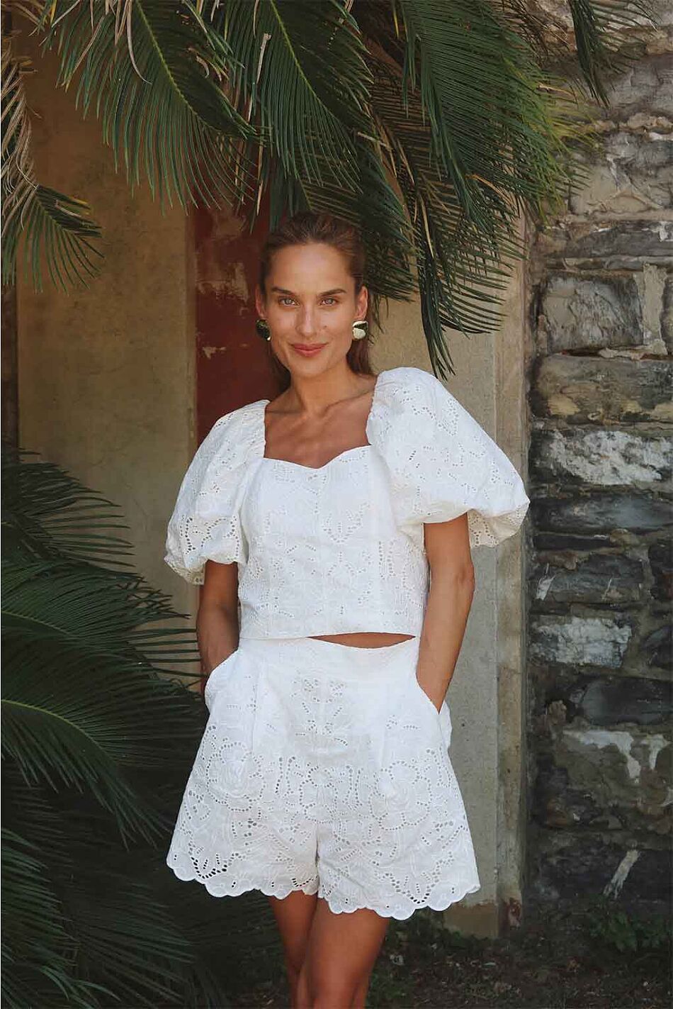 MEIRA BRODERIE SHORTS WHITE