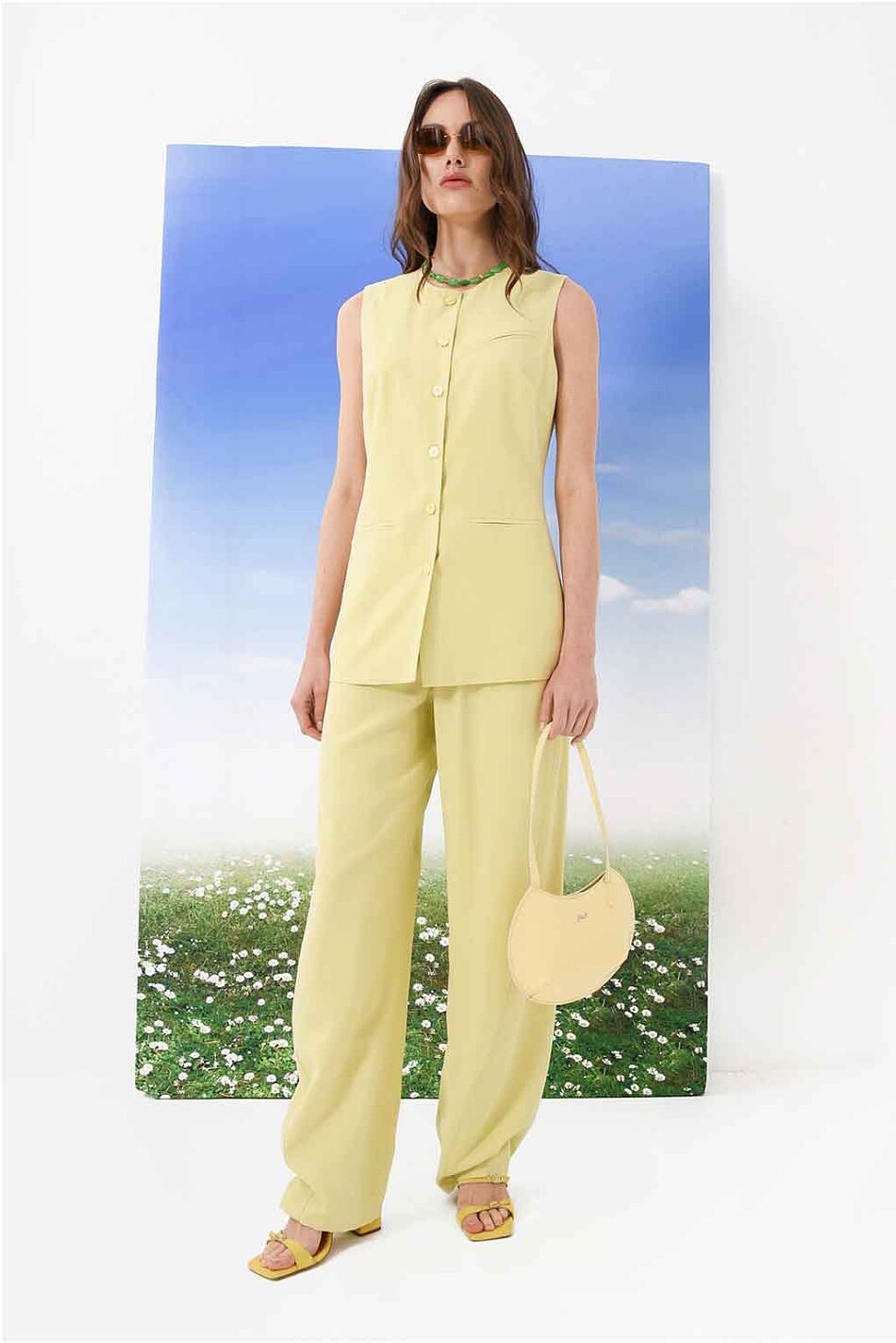 NOA VEST