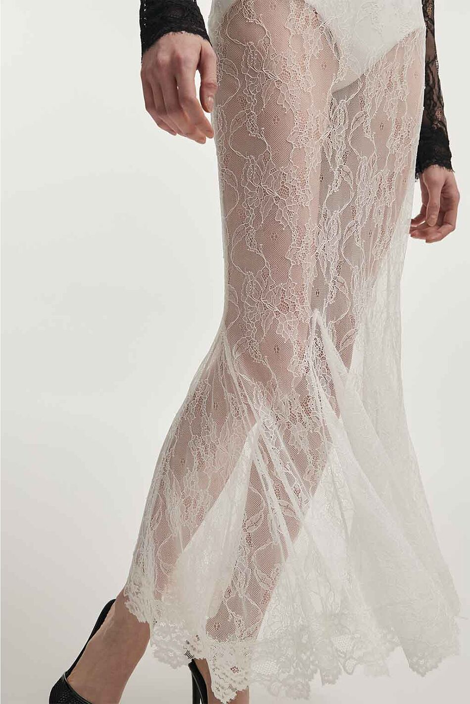 VEIL MAXI SKIRT