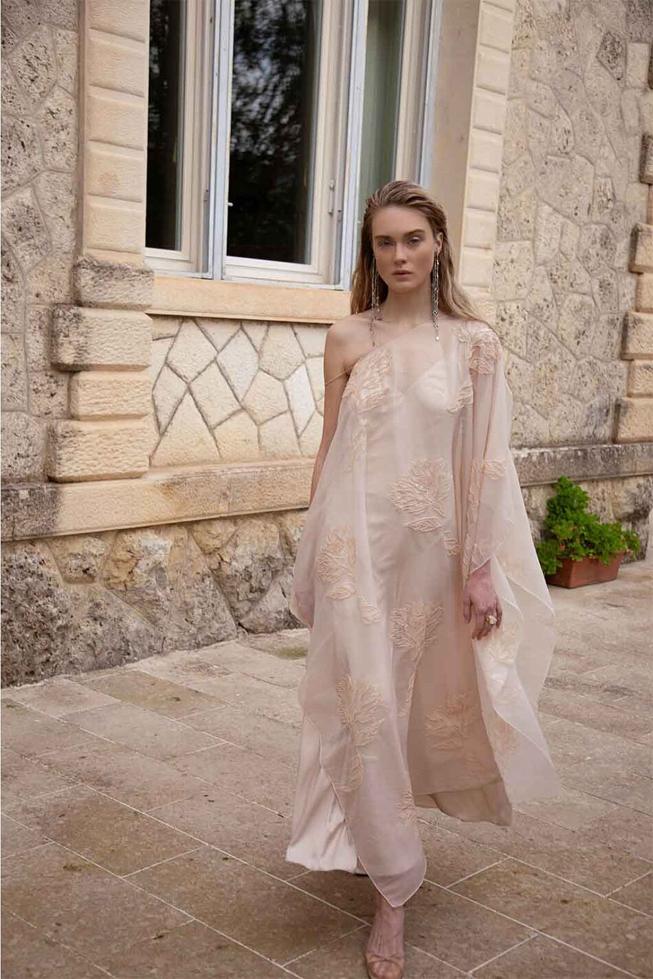 VOYAGE DRESS
