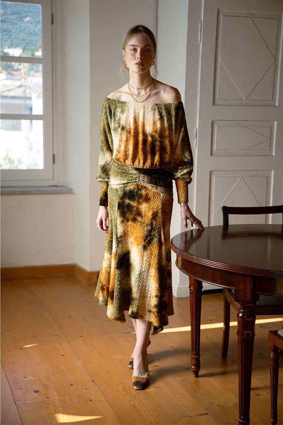 WANDERING DRESS