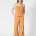 VEST TOP WITH BUTTONS