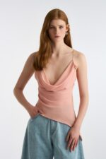 CREPE SLIP TOP