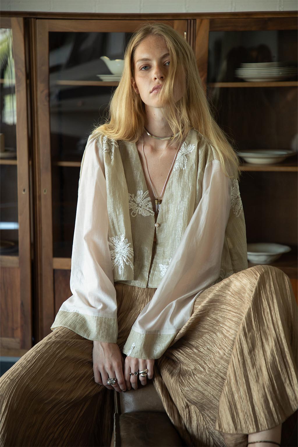 AMELINE CARDI TOP EMBROIDERED CROPPED