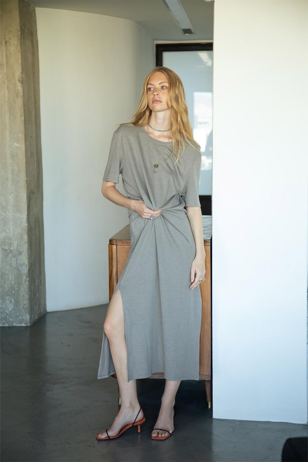 AUSTIN T-SHIRT DRESS SLITTED