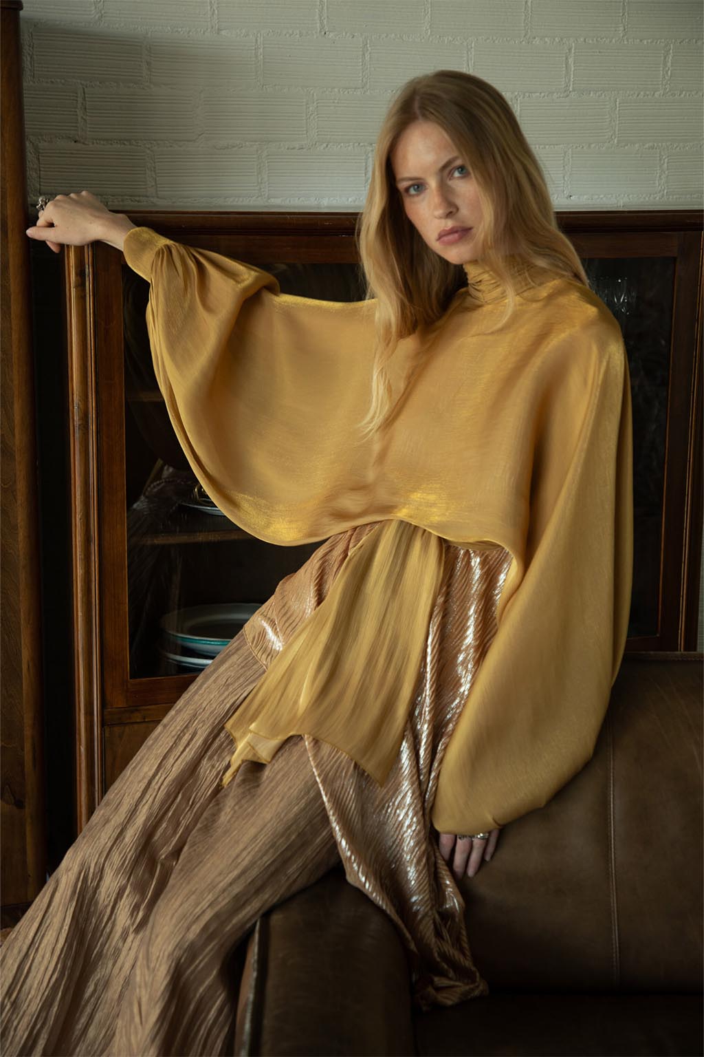 CARTER SLEEVES SLEEK SHINY