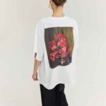 CHEETAH T-SHIRT (VASE WITH ROSES)