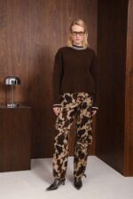 BETTER PANTS - Image 2