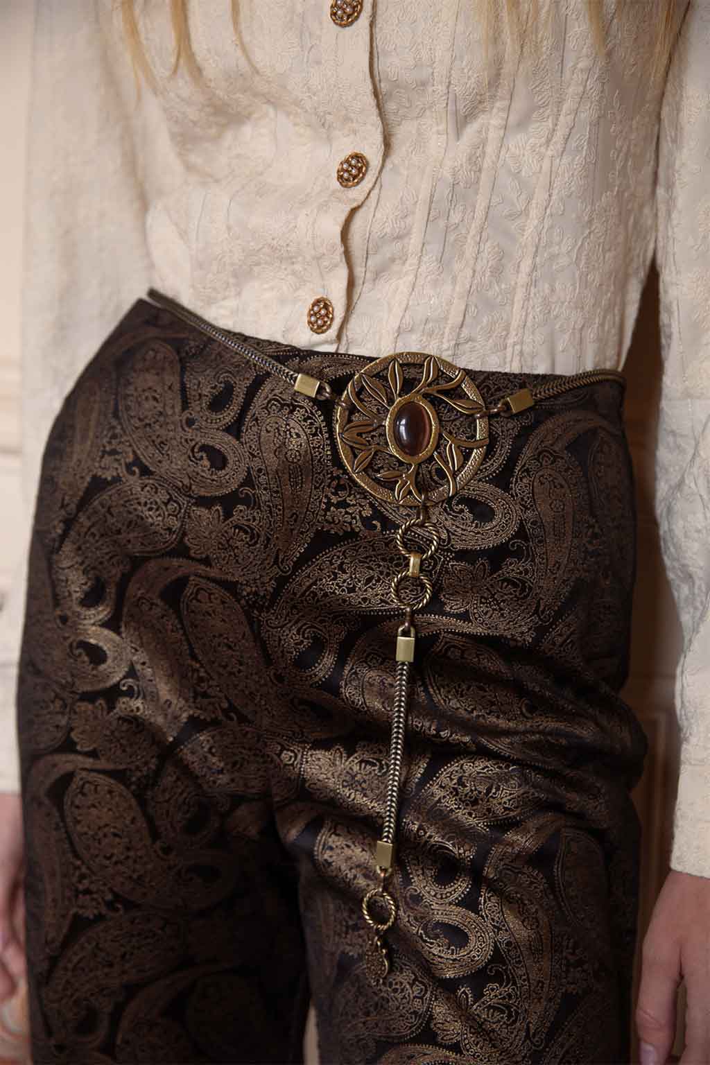 CYGNUS CHAIN BELT RHINESTONED EMBELLISHED