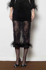 SKIRT WITH FEATHERS