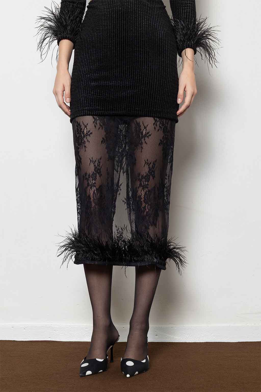 LACEY SKIRT SKIRT WITH FEATHERS