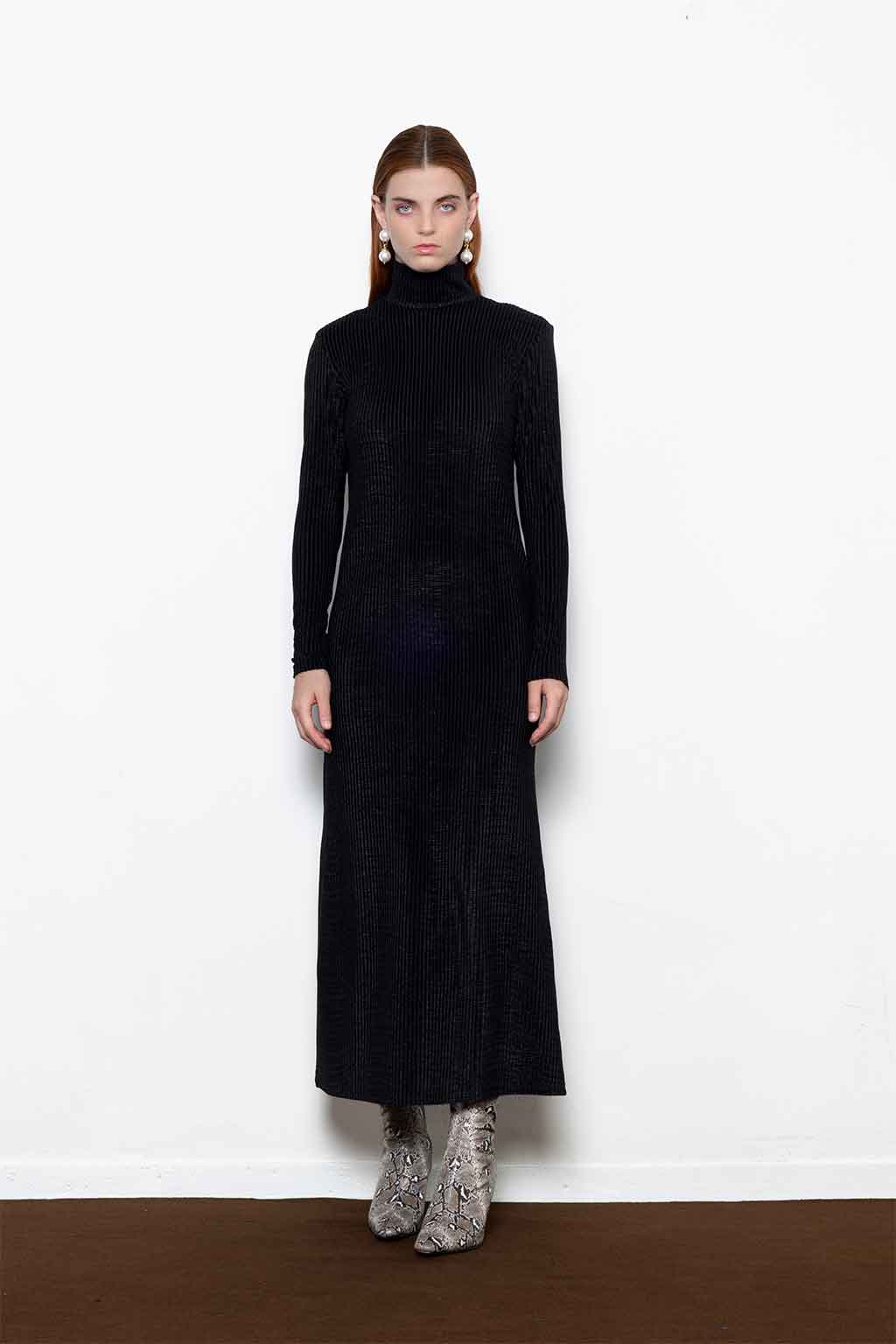 SHILOH TURTLENECK LONG DRESS VELVET