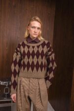 BALANCE PULLOVER - Image 8