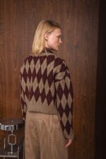 BALANCE PULLOVER - Image 9