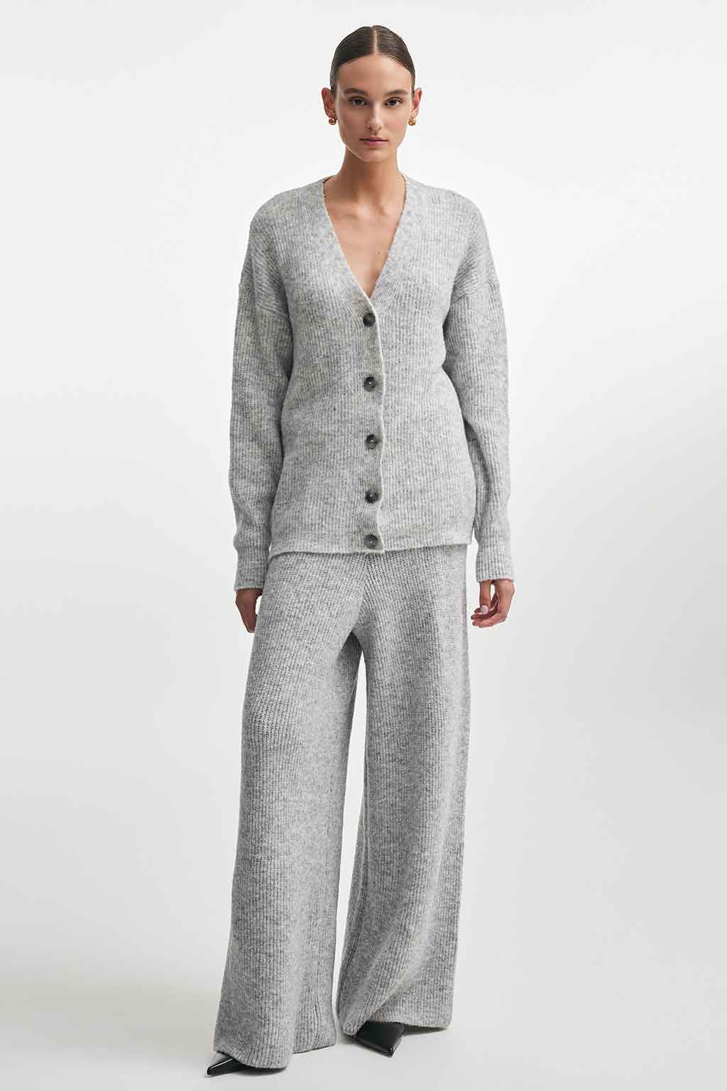 DONNA KNITTED CARDIGAN M/W DONNA KNITTED CARDIGAN M/W