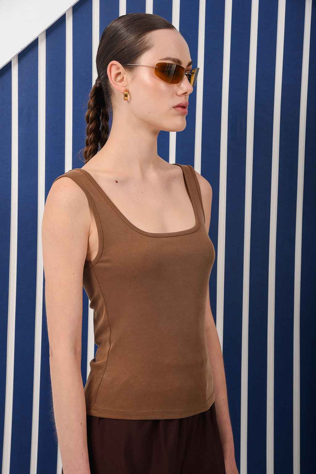 NO PLANS TOP NO PLANS TOP